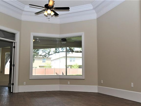 2nd image of 5220 Hammock Pointe Ct