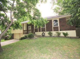 204 SW 25th Street Ct, Blue Springs, MO 64015