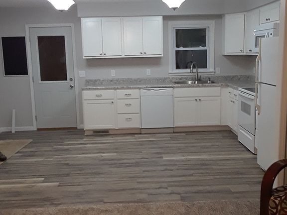5th image of 5772 Crippen Ave SW