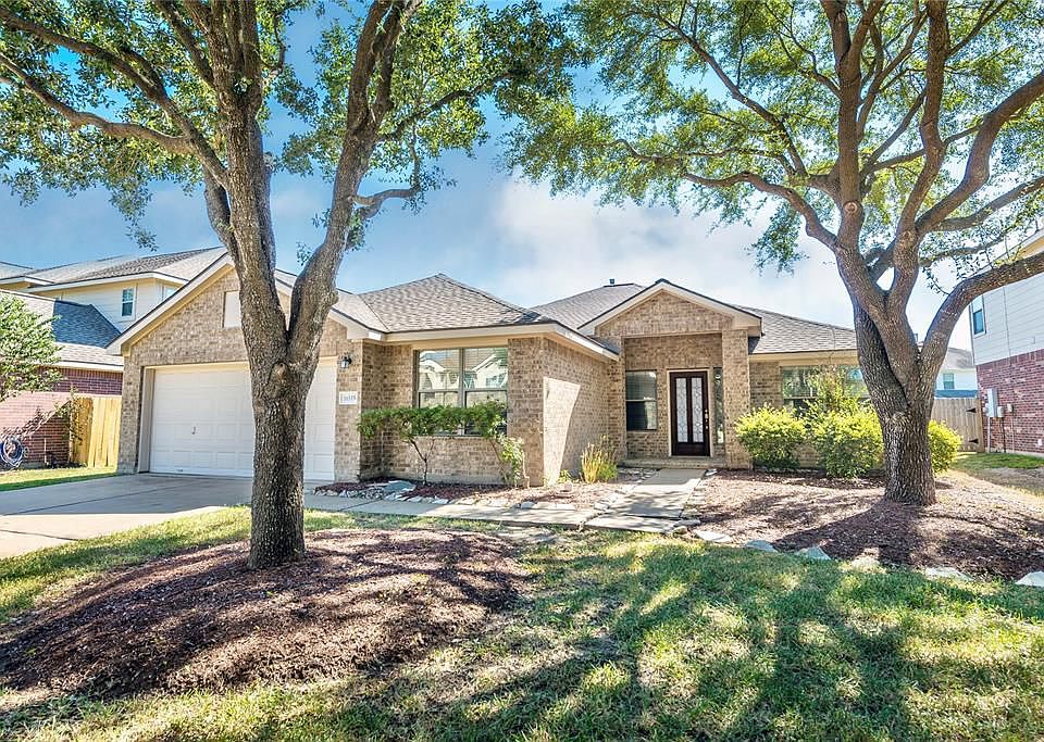 1st image of 16519 White Heron Ct