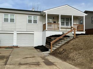 6330 Jaynes St, Omaha, NE 68104