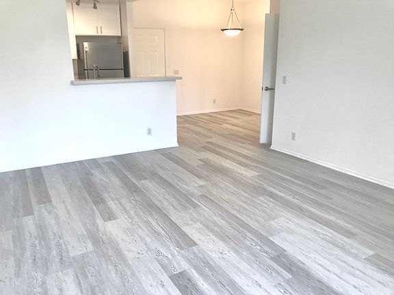 5th image of 404 Shatto Pl #0B-1Ba