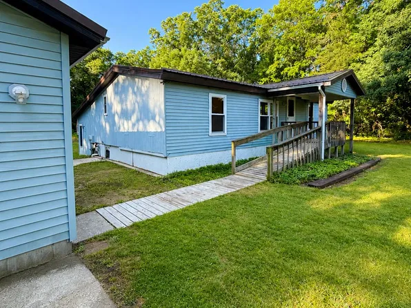 6637 White Rd, Muskegon, MI 49442