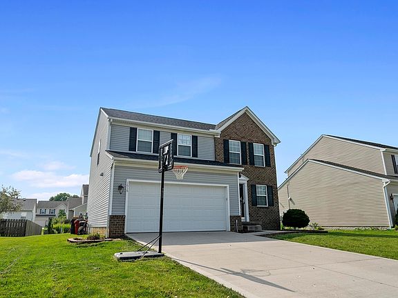 2nd image of 1616 Roscommon Dr