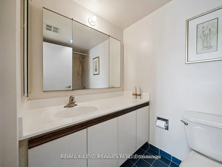 225 Bamburgh Cir #511 — Photo 13