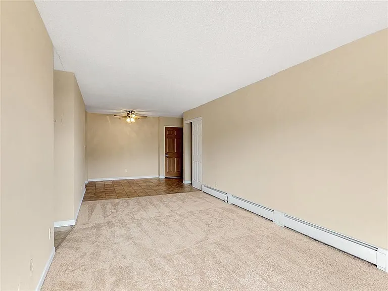 Oak Valley Apartments — Photo 21