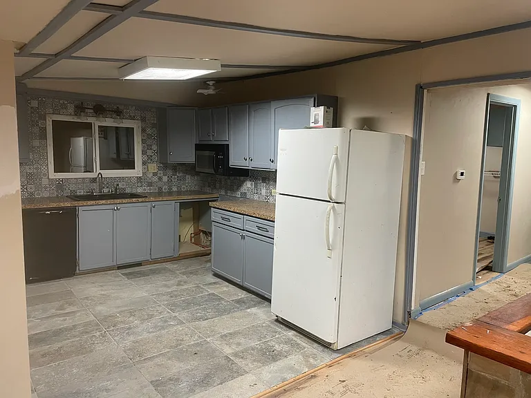 8810 Beach Rd — Photo 6