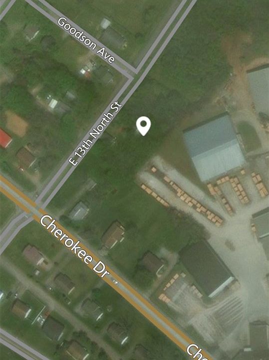 1st image of 124 E 13th North St