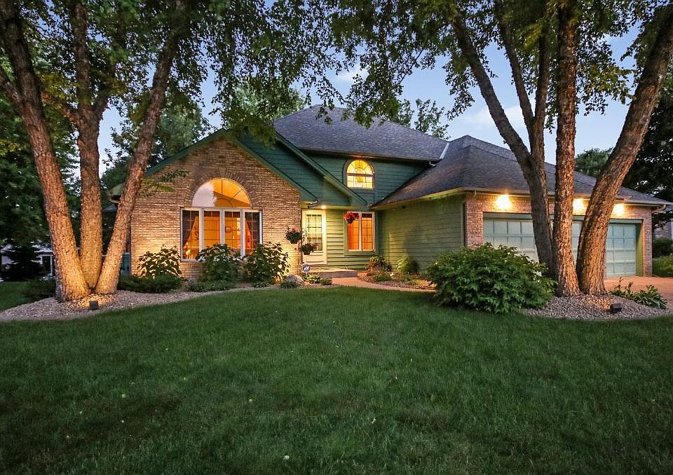 1st image of 8945 Cambridge Ct