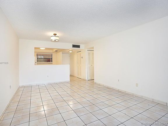 4th image of 10825 SW 112th Ave APT 213
