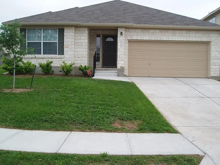 1600 Melissa Oaks Ln — Photo 1