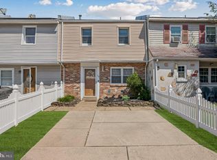 54 Colonial Square Pl, Lindenwold, NJ 08021