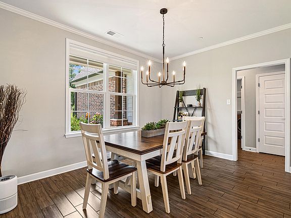 3rd image of 170 Madeline Blvd