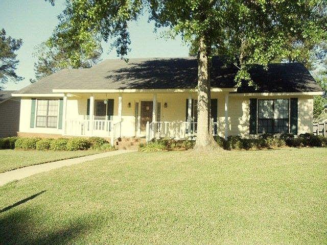 1st image of 2830 Willow Wood Cir