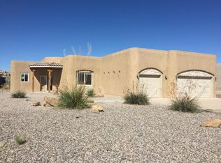 613 5th St NE, Rio Rancho, NM 87124