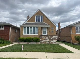 5705 S Mayfield Ave, Chicago, IL 60638