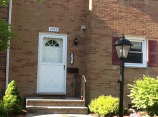 4289 Belmont Dr, Liverpool, NY 13090