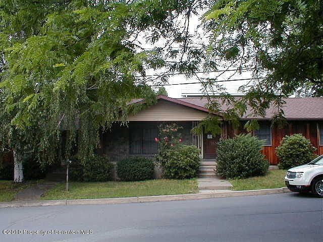 2nd image of 539 Duncan St