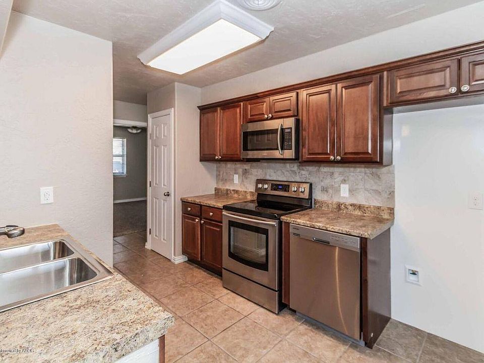 2nd image of 4408 SE 33rd Ave