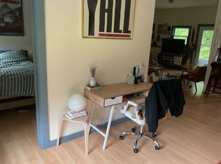 604 N Main St APT E, Sheffield, MA 01257