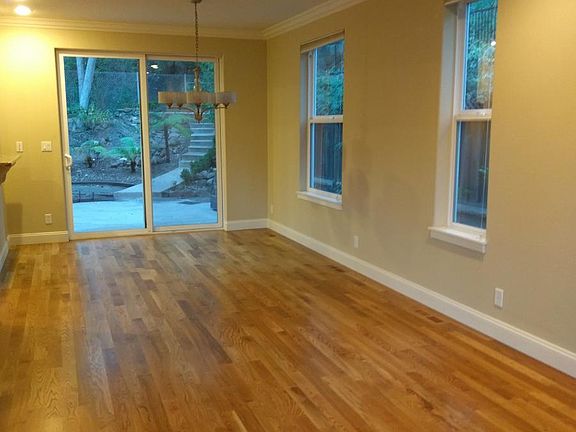 4th image of 118 Creekside Village Dr