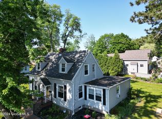 27 Spring Ave, Latham, NY 12110