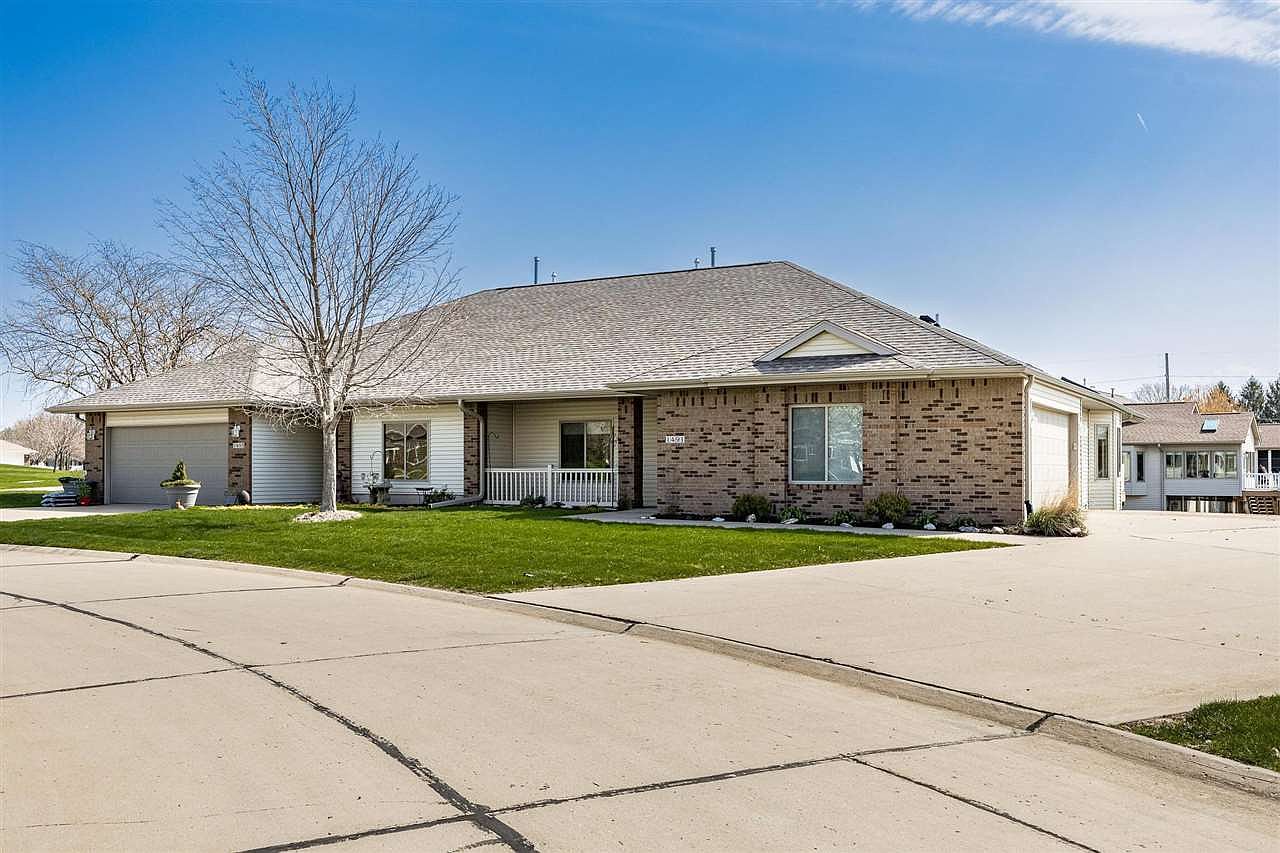 1491 Buckingham Pl, Iowa City, IA 52240 Zillow