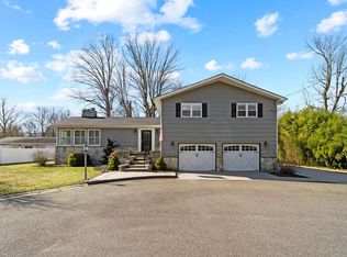 93 Harmony Rd, Mickleton, NJ 08056