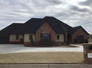 913 Tara Ln, El Reno, OK 73036