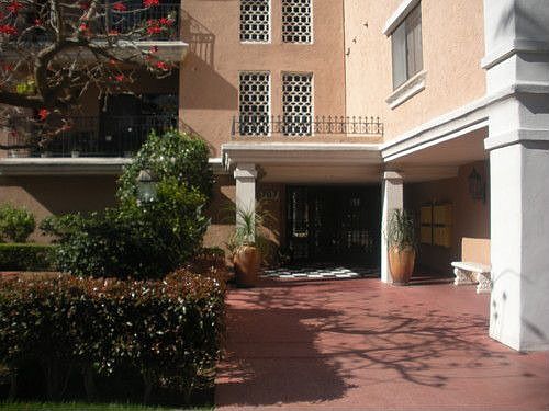 2nd image of 707 Orange Ave #B2