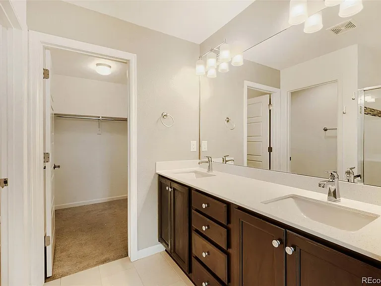 2600 Meadows Blvd #B — Photo 12