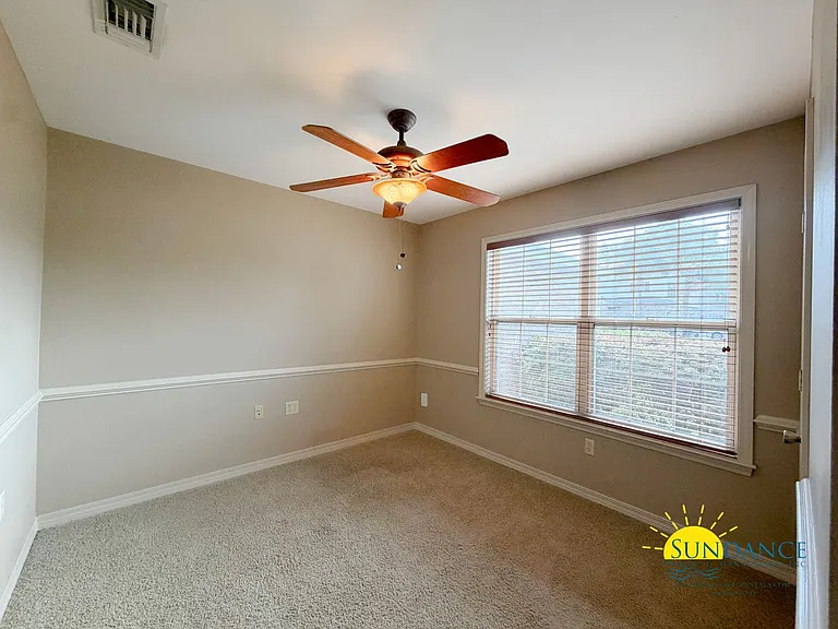 940 Scenic Oak Ln — Photo 17