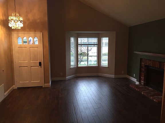 3rd image of 11303 Morningside Dr