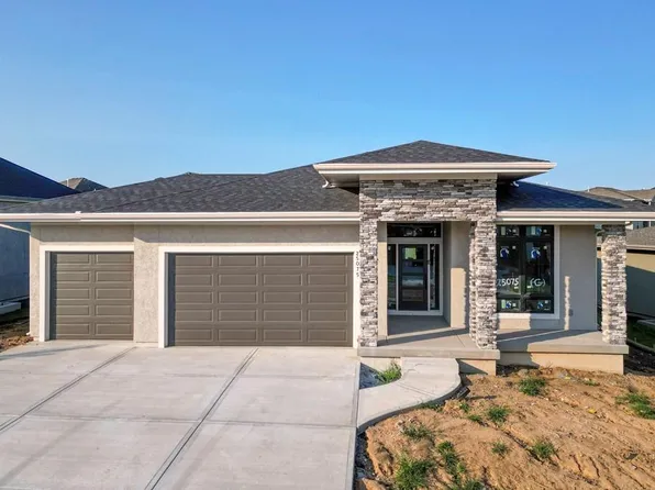 25075 112th St, Olathe, KS 66061