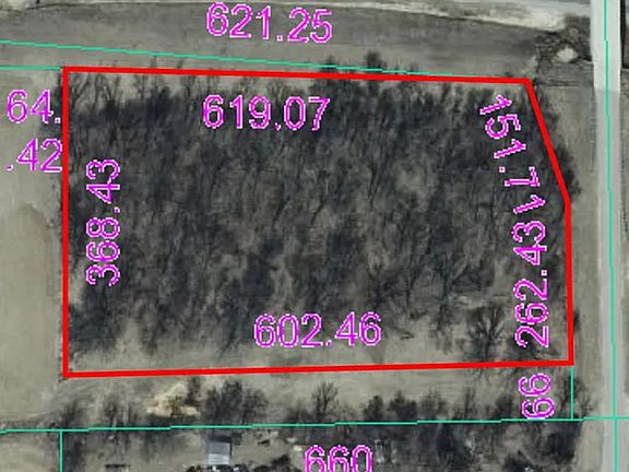 3rd image of 1276 N Tower Rd