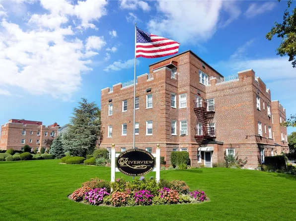 102 S Village Avenue #3G, Rockville Centre, NY 11570