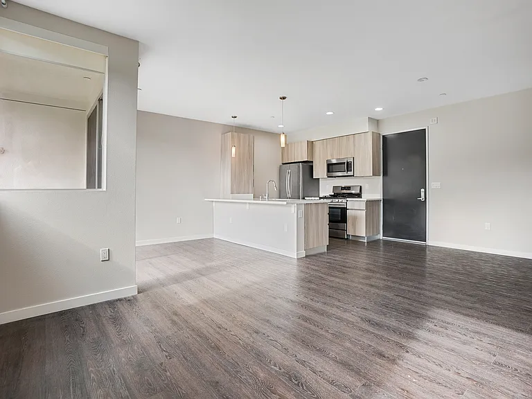 16300 Ventura Blvd #201 — Photo 17