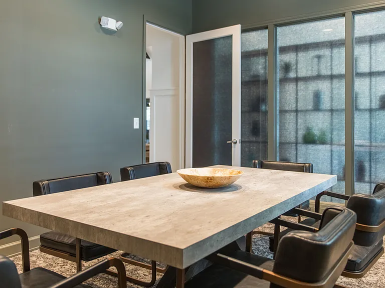 Commonwealth Apartments — Photo 17