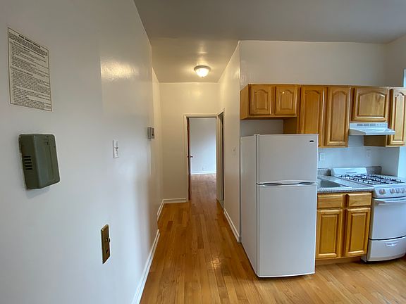 4th image of 285 Mott St APT A18