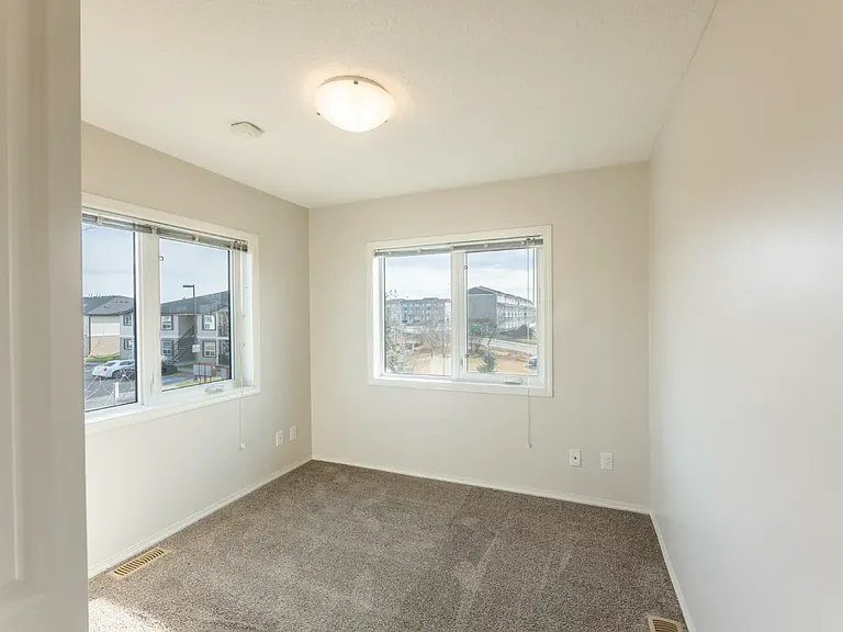 7 Bayside Pl #103 — Photo 10