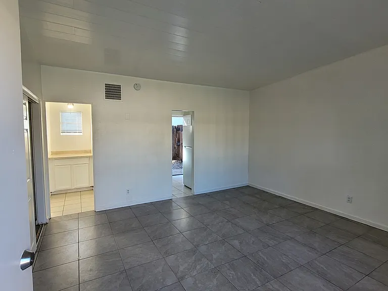 832 Riverside Pl #2 — Photo 7