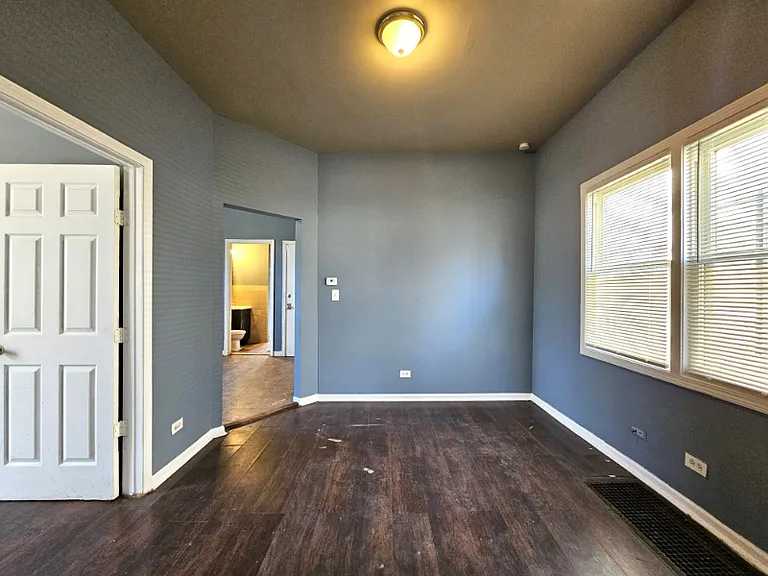 12026 S Union Ave #1 — Photo 4