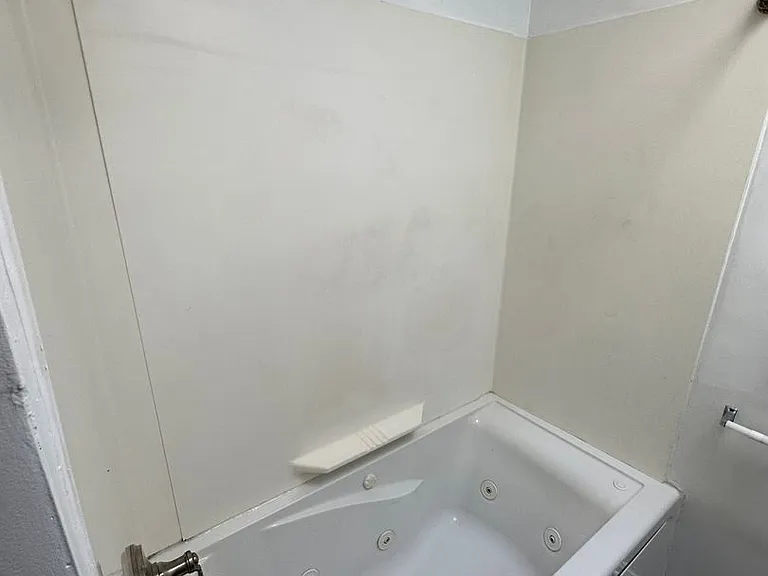 5218 Harford Rd — Photo 13