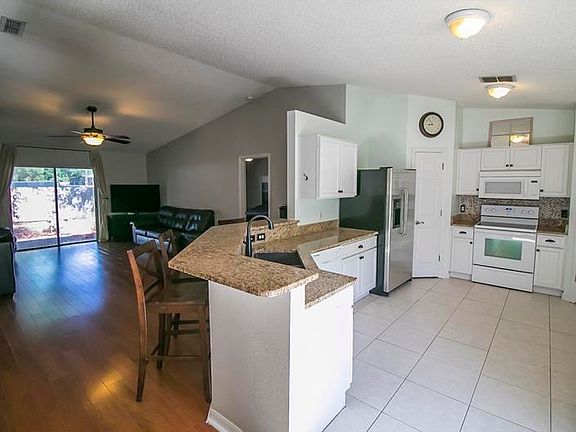 5th image of 244 Pleasant Gardens Dr