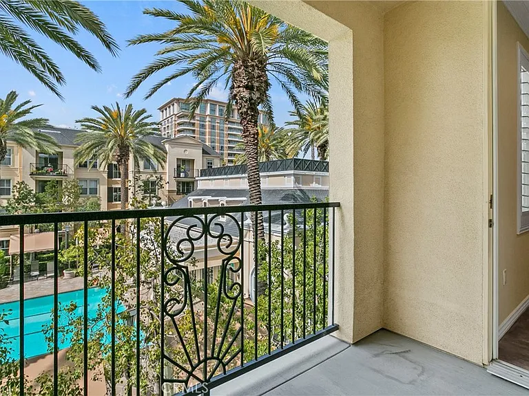3307 Watermarke Pl — Photo 14