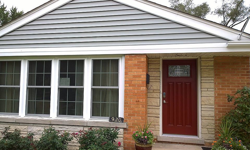 1st image of 920 N Fernandez Ave