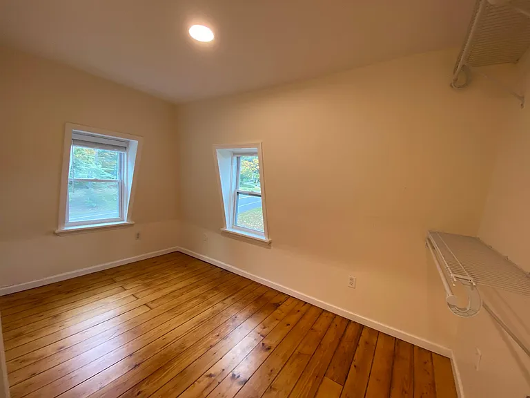 321 Roosevelt Dr #321 — Photo 8