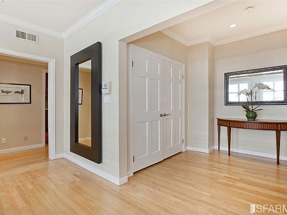 3rd image of 2205 Sacramento St APT 202