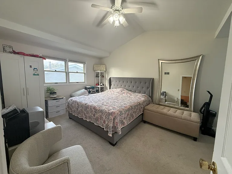 1021 Stonegate Rd — Photo 9