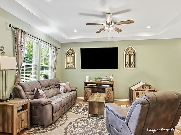3rd image of 2886 Falling Waters Ln